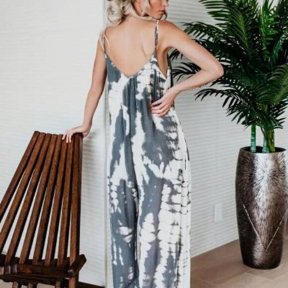 Plus Size Boho , Women's Plus Tie Dye V Neck Medium Stretch Jumpsuit - Picture 9 of 10